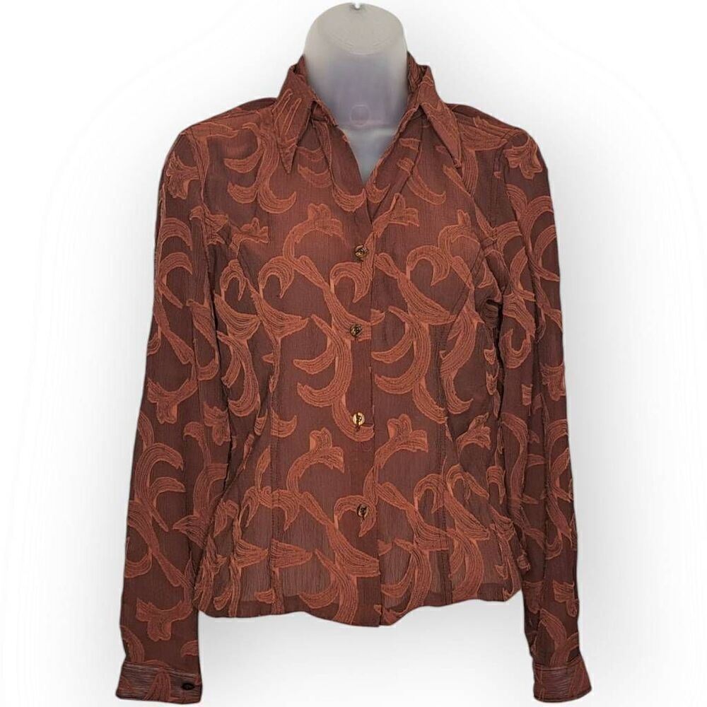 Vintage 90s Women's Textured and Collared Button Down Blouse
